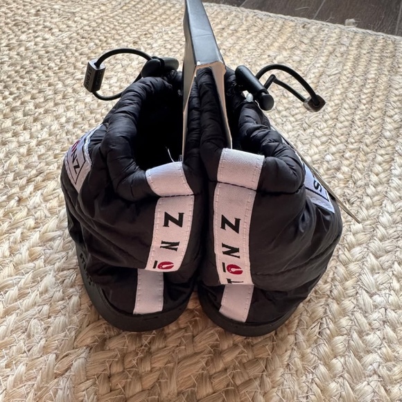 Puffer Bootie Toddler – Insulated, Water-Resistant Cold Weather Booties size L - Picture 2 of 4